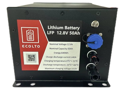 640Wh Bateria de luz solar de rua 12V 50Ah LiFePO4 Bateria integrada BMS E MPPT